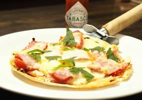 ベーコンとトマトのPIZZA